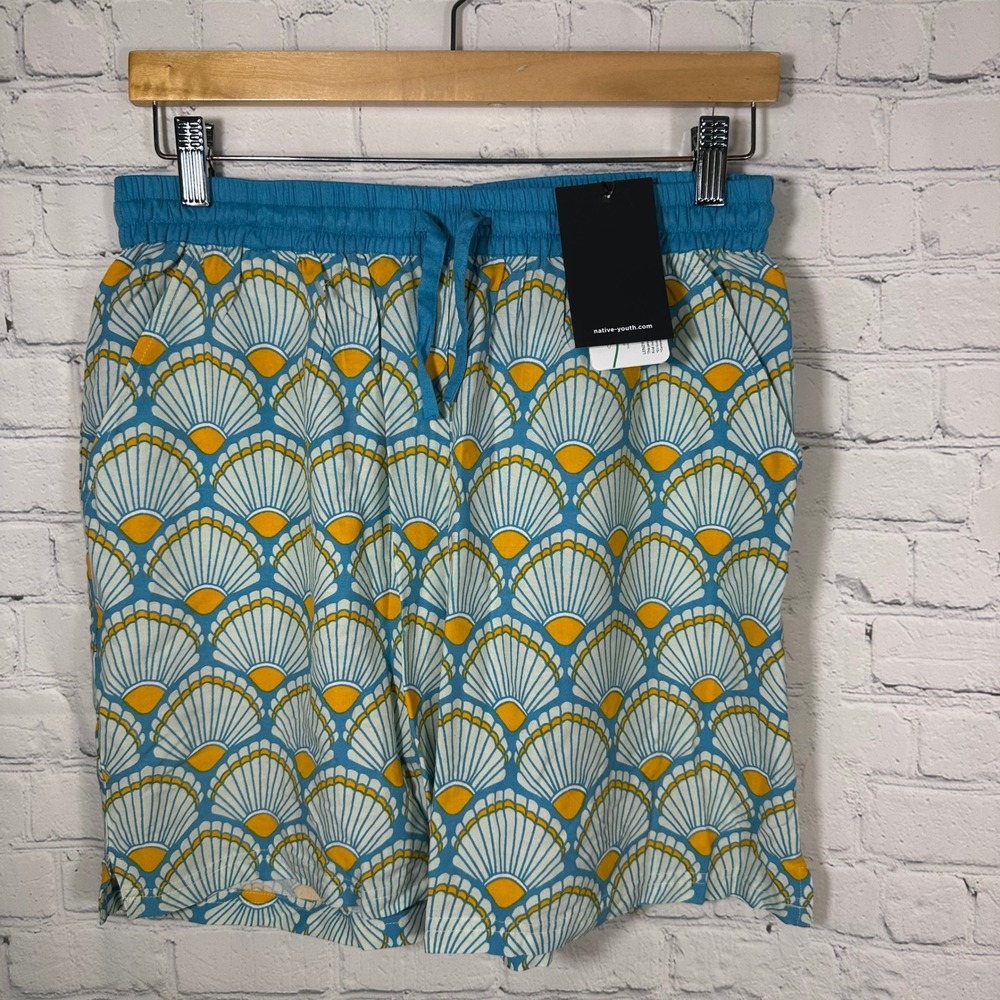 Native‎ Youth Ecovero Shorts Mens 34 Blue Yellow Seashell Fan Print NMST83 New